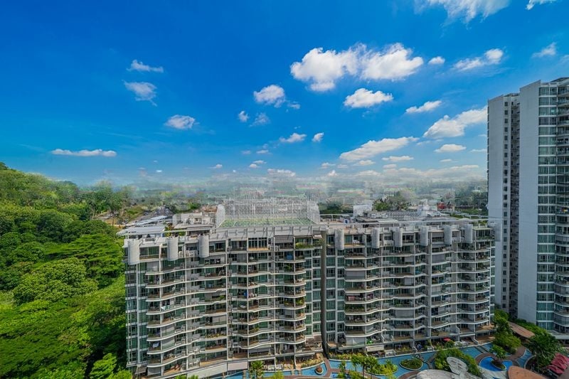 Hillview Rise: Luxury Living in Singapore’s Green District